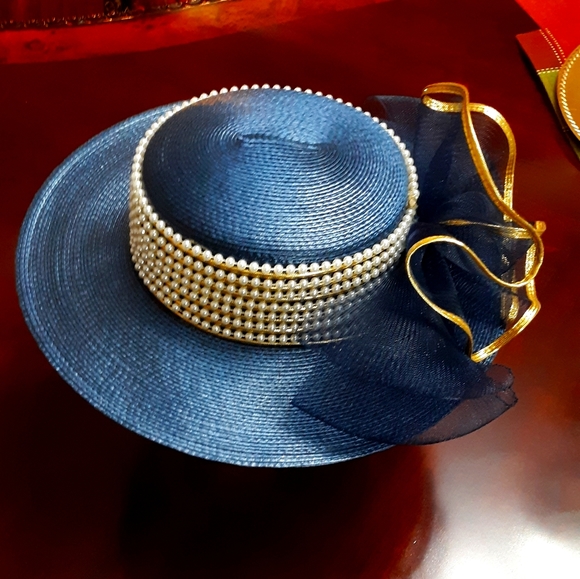 Navy blue hat - Picture 1 of 4